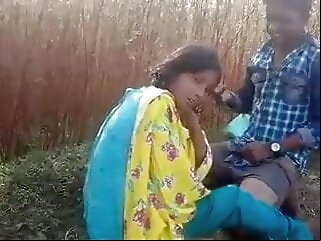 Look at Indian Desi lovers have outdoor sex in the jungle indian